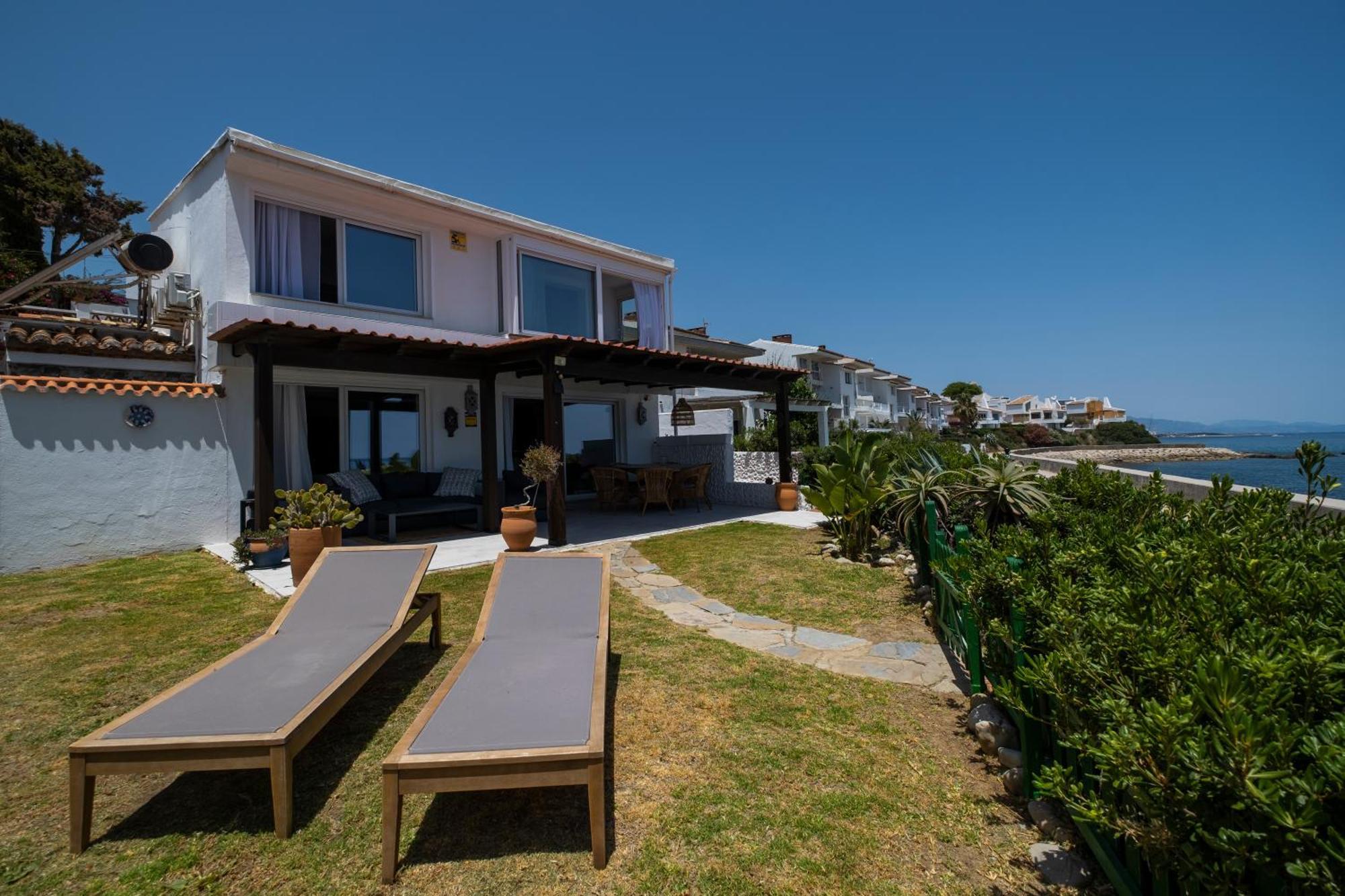 Beach Villa Dorada Estepona Exterior photo